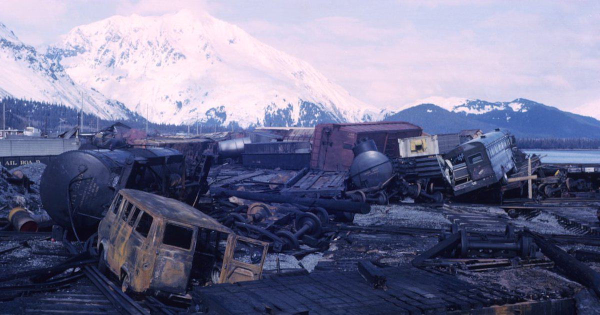 デンマークで列車正面衝突、多数のけが人出る