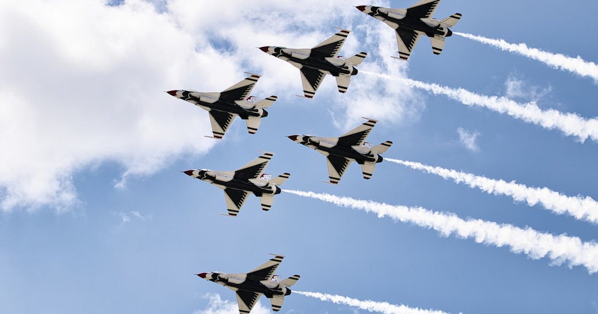 ペルー大統領、F-16戦闘機契約を延期し、トップ閣僚が辞任